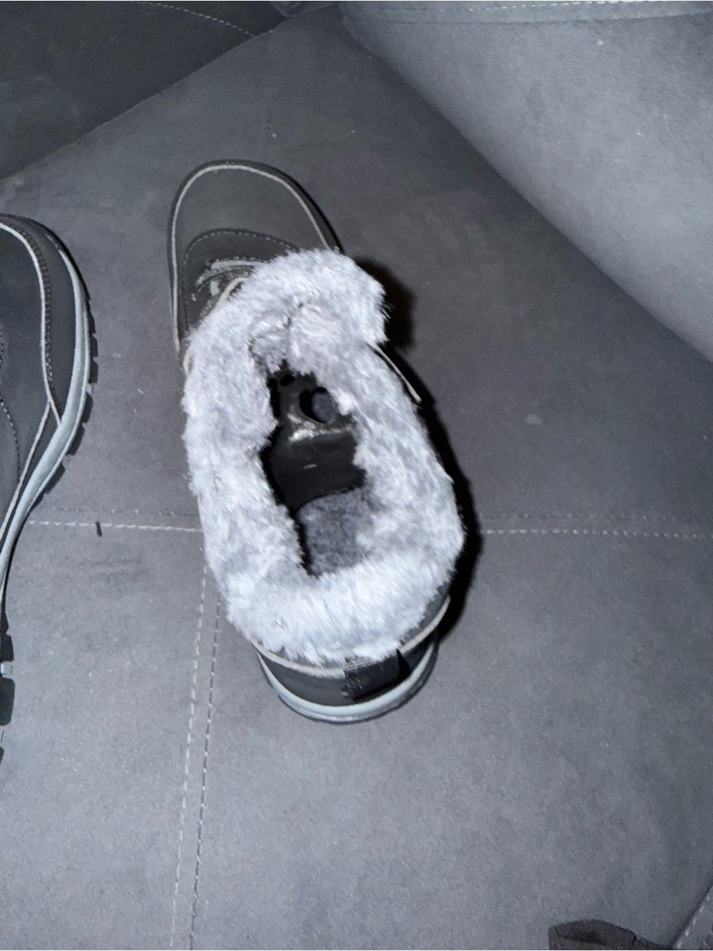 Women’s Faux-Fur Lined Winter Boot in Gray